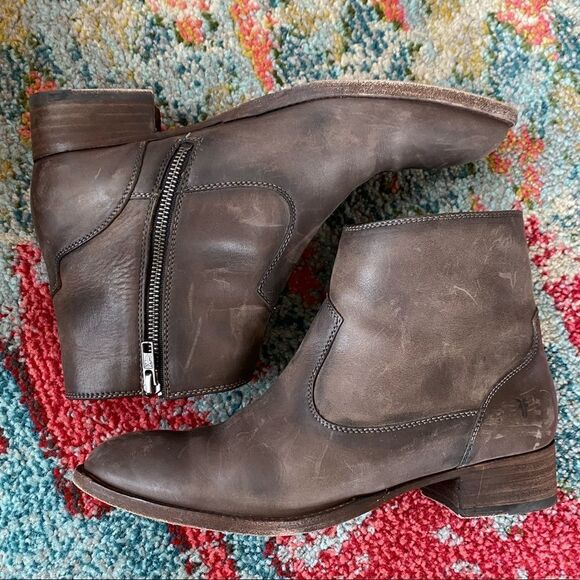 Frye Brooke Leather Short Ankle Boots Booties - Picture 4 of 8